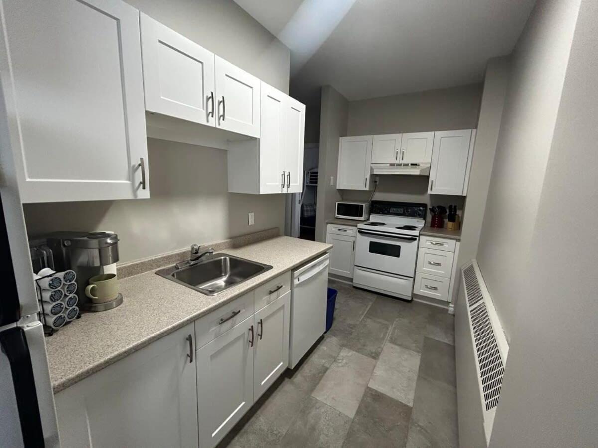New Large Luxurious 2Br Condo In The Heart Of Uptown Coffee, Wifi Saint John Exterior foto