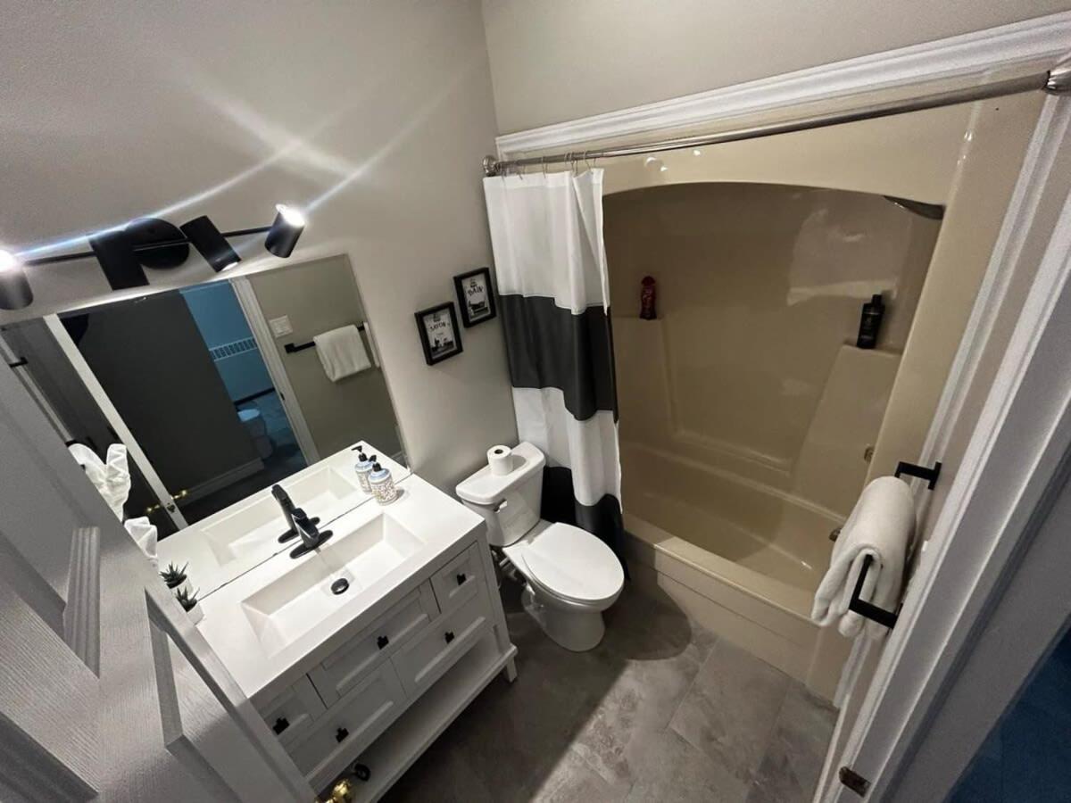 New Large Luxurious 2Br Condo In The Heart Of Uptown Coffee, Wifi Saint John Exterior foto